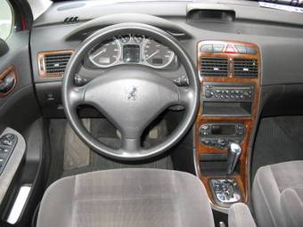 2003 Peugeot 307 Pictures