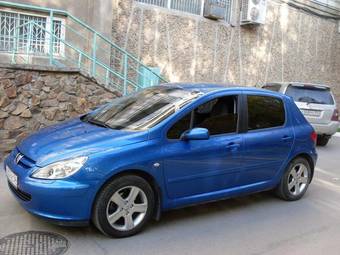 2004 Peugeot 307 Images