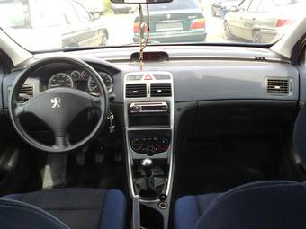 2004 Peugeot 307 Photos