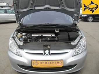 2004 Peugeot 307 Pictures