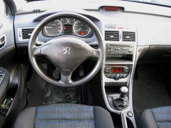 2004 Peugeot 307 Photos