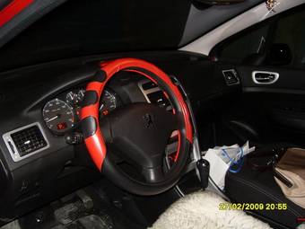 2007 Peugeot 307 Images