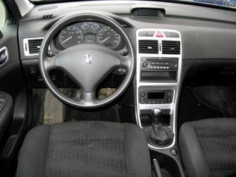 2007 Peugeot 307 Images