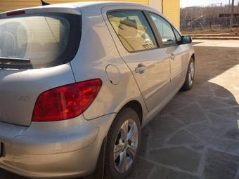 2008 Peugeot 307 Photos