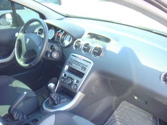 2008 Peugeot 308 Photos