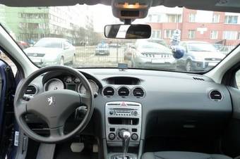 2008 Peugeot 308 Pictures