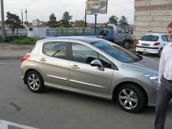 2008 Peugeot 308 Pictures