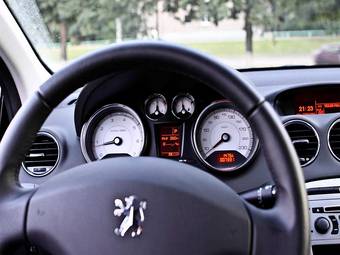 2008 Peugeot 308 Pictures