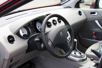 2008 Peugeot 308 Pictures