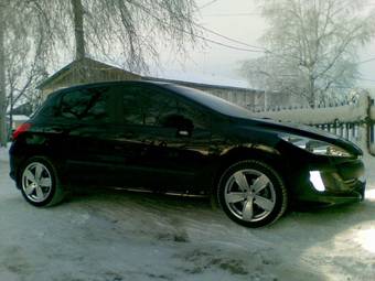 2008 Peugeot 308 Pictures