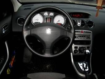 2008 Peugeot 308 Photos