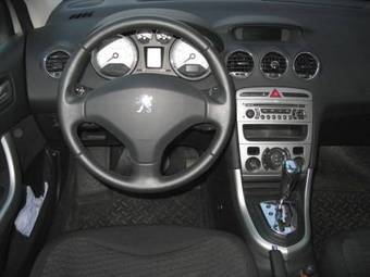 2008 Peugeot 308 Photos
