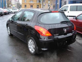 2008 Peugeot 308 Photos