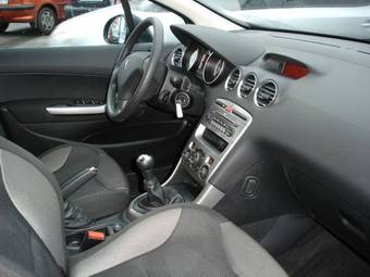 2008 Peugeot 308 Pictures
