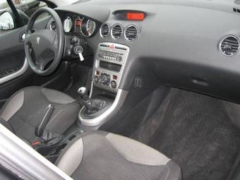 2008 Peugeot 308 Pictures