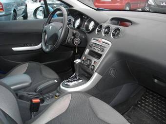 2008 Peugeot 308 Photos