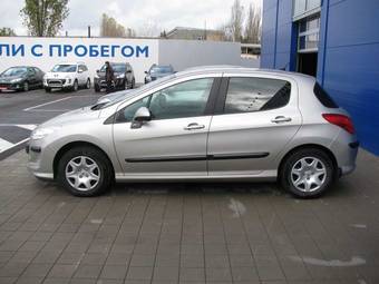 2008 Peugeot 308 Images