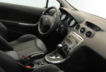 2008 Peugeot 308 Pictures