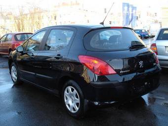 2008 Peugeot 308 Images