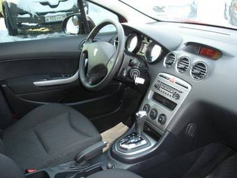 2008 Peugeot 308 Photos