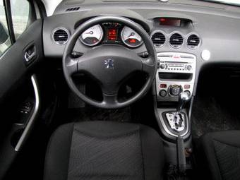 2008 Peugeot 308 Photos