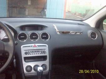 2008 Peugeot 308 Photos