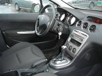2008 Peugeot 308 Pics