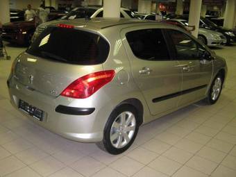 2008 Peugeot 308 Pictures