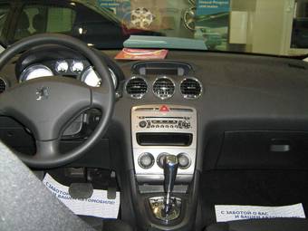2009 Peugeot 308 Images