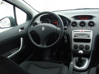 2009 Peugeot 308 Pictures