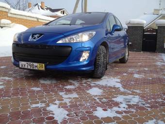 2010 Peugeot 308 Pictures