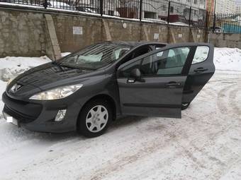 2010 Peugeot 308 Photos