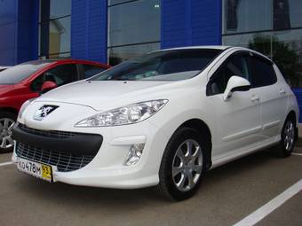 2010 Peugeot 308 Photos