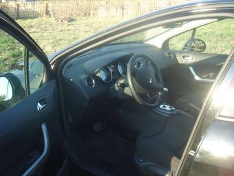 2010 Peugeot 308 Photos