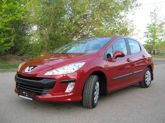 2011 Peugeot 308 Pics