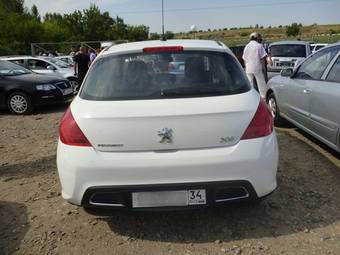 2011 Peugeot 308 Photos