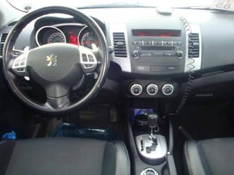 2008 Peugeot 4007 Pictures