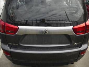 2012 Peugeot 4007 Photos