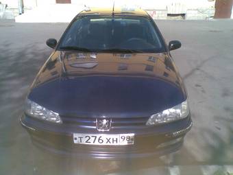 1998 Peugeot 406 Photos