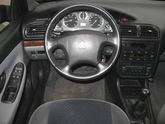 2002 Peugeot 406 Photos