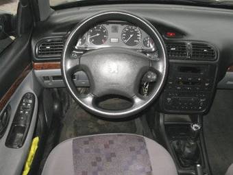 2002 Peugeot 406 Pictures