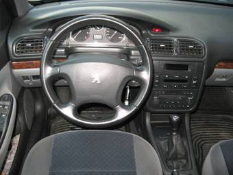 2002 Peugeot 406 Images