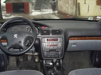 2003 Peugeot 406 Pictures