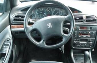 2003 Peugeot 406 Images