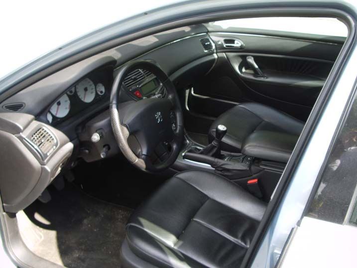 2000 Peugeot 607