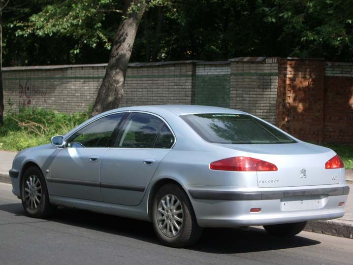 2000 Peugeot 607