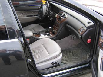 2004 Peugeot 607 Photos
