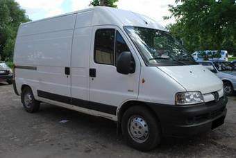 2004 Peugeot Boxer Photos