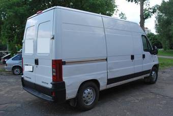 2004 Peugeot Boxer Pictures