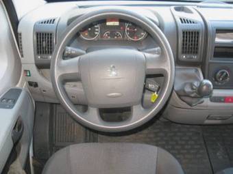 2009 Peugeot Boxer Photos